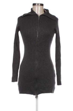 Φόρεμα Bershka, Μέγεθος M, Χρώμα Γκρί, Τιμή 23,52 €