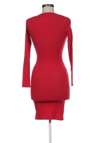 Φόρεμα Bershka, Μέγεθος XS, Χρώμα Κόκκινο, Τιμή 14,99 €