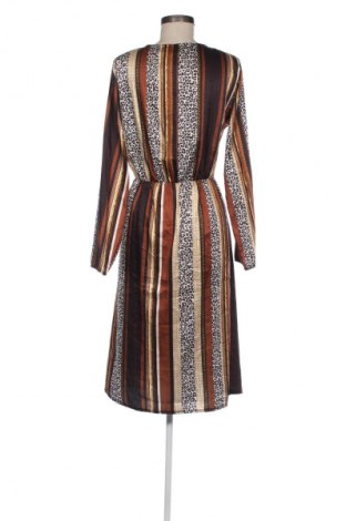 Φόρεμα Boohoo, Μέγεθος L, Χρώμα Πολύχρωμο, Τιμή 27,70 €