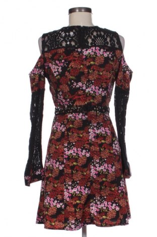 Φόρεμα Boohoo, Μέγεθος M, Χρώμα Πολύχρωμο, Τιμή 15,00 €