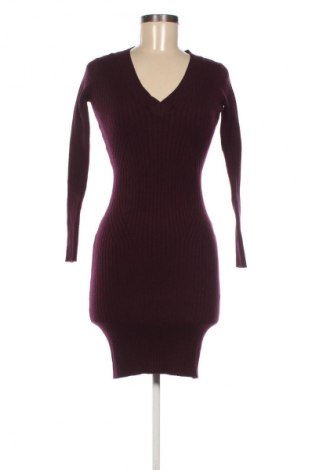 Šaty  Charlotte Russe, Velikost S, Barva Fialová, Cena  259,00 Kč