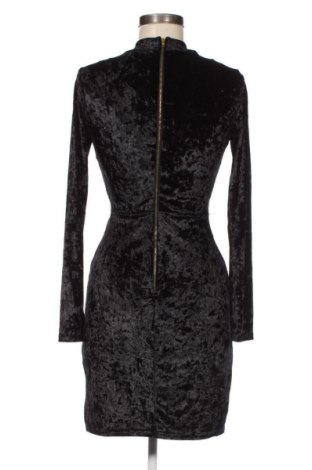 Ruha Club L, Méret M, Szín Fekete, Ár 9 339 Ft