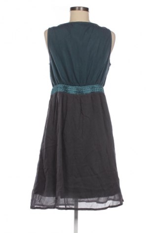 Kleid Cream, Größe M, Farbe Grün, Preis 42,05 €