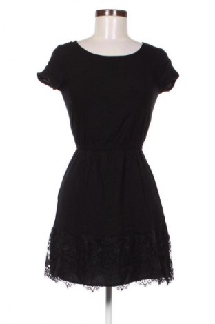 Kleid Cropp, Größe XS, Farbe Schwarz, Preis 19,99 €