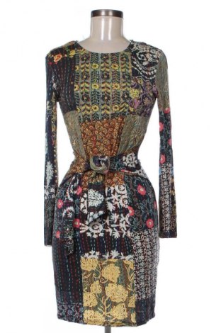 Šaty  Desigual, Velikost M, Barva Vícebarevné, Cena  689,00 Kč