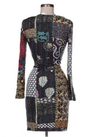 Šaty  Desigual, Velikost M, Barva Vícebarevné, Cena  689,00 Kč