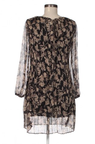 Рокля Emma, Размер S, Цвят Многоцветен, Цена 20,99 лв.