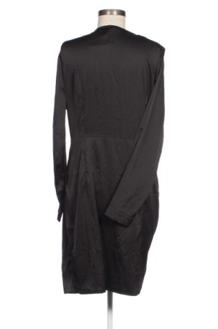 Kleid Fashion nova, Größe XL, Farbe Schwarz, Preis € 14,83