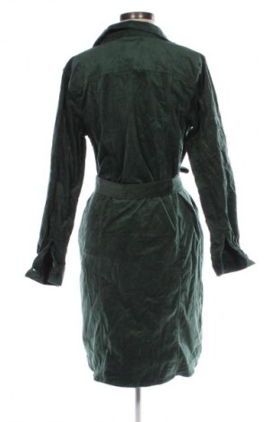 Ruha Fransa, Méret M, Szín Zöld, Ár 3 129 Ft