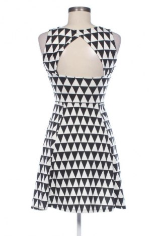 Šaty  H&M, Velikost XS, Barva Vícebarevné, Cena  367,00 Kč