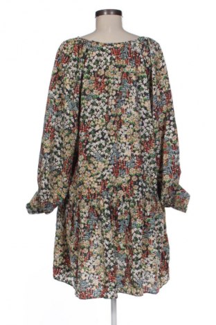 Šaty  H&M, Velikost M, Barva Vícebarevné, Cena  367,00 Kč