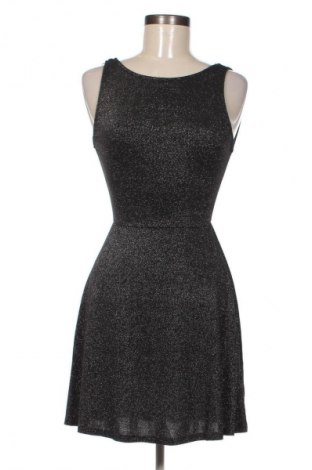 Kleid H&M Divided, Größe S, Farbe Schwarz, Preis 14,83 €