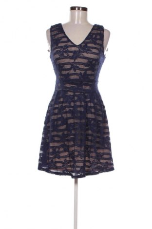 Kleid Mela London, Größe M, Farbe Blau, Preis 24,48 €