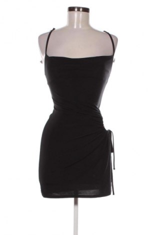 Šaty  Pretty Little Thing, Velikost M, Barva Černá, Cena  299,00 Kč