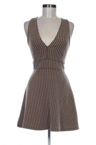 Kleid Pull&Bear, Größe S, Farbe Mehrfarbig, Preis 15,00 €