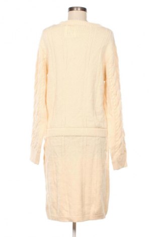 Rochie Sheilay, Mărime M, Culoare Bej, Preț 67,99 Lei
