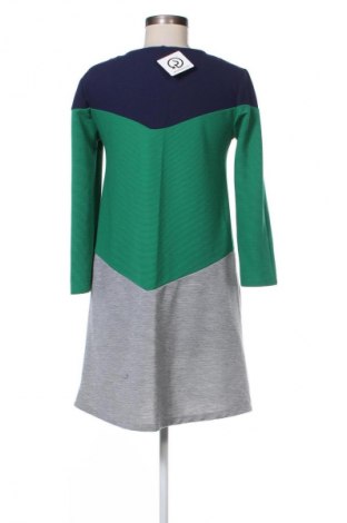 Kleid Stradivarius, Größe M, Farbe Mehrfarbig, Preis 14,83 €