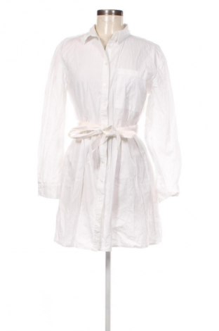 Ruha Stradivarius, Méret L, Szín Fehér, Ár 3 250 Ft