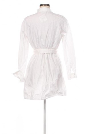Ruha Stradivarius, Méret L, Szín Fehér, Ár 3 250 Ft