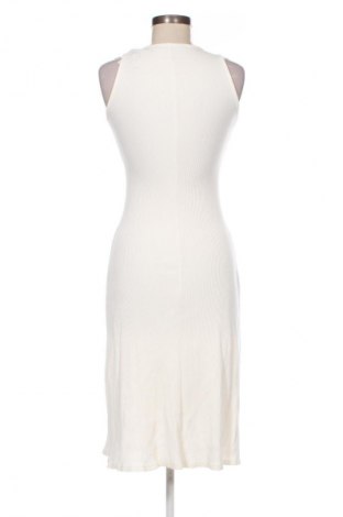 Φόρεμα Stradivarius, Μέγεθος S, Χρώμα Εκρού, Τιμή 25,00 €