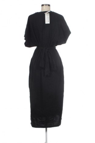 Kleid Trendyol, Größe 3XL, Farbe Schwarz, Preis 59,99 €