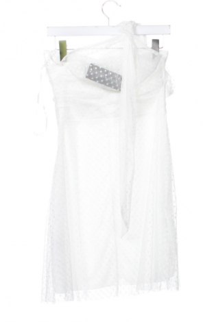 Kleid Trendyol, Größe S, Farbe Weiß, Preis 85,04 €