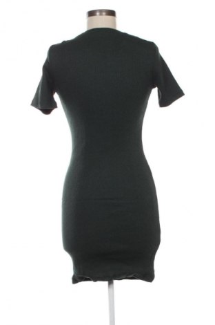 Kleid Trendyol, Größe L, Farbe Grün, Preis 65,60 €