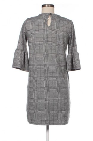 Рокля Tu, Размер M, Цвят Многоцветен, Цена 15,94 лв.