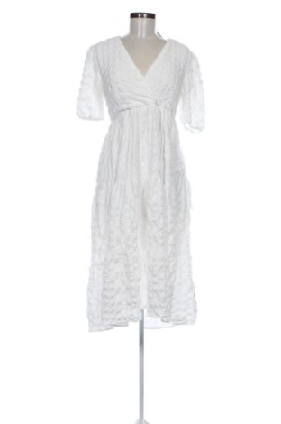 Kleid Xside, Größe M, Farbe Weiß, Preis 14,83 €