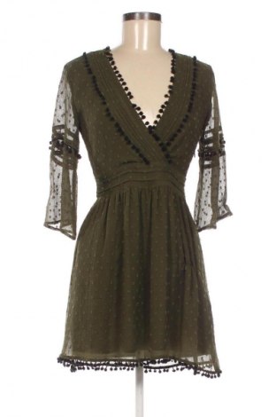 Kleid Zara, Größe S, Farbe Grün, Preis 13,81 €