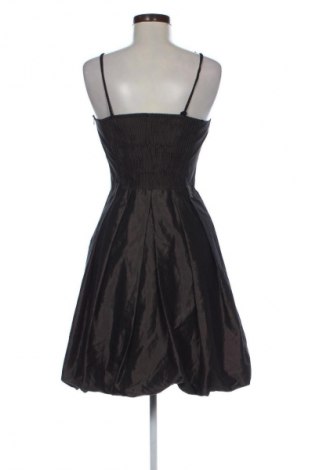 Kleid Zara, Größe M, Farbe Braun, Preis 13,80 €