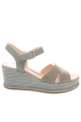 Sandale Clarks, Mărime 38, Culoare Multicolor, Preț 452,63 Lei