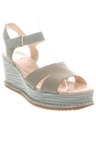 Sandale Clarks, Mărime 38, Culoare Multicolor, Preț 452,63 Lei