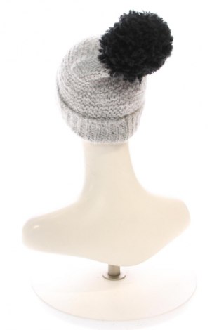 Čiapka  United Colors Of Benetton, Farba Sivá, Cena  15,94 €