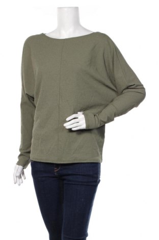 Дамска блуза H&M, Размер M, Цвят Зелен, 98% полиестер, 2% еластан, Цена 25,50 лв.