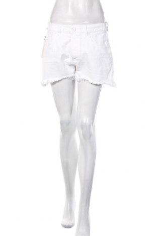 Дамски къс панталон Lois, Размер M, Цвят Бял, Памук, Цена 30,60 лв.