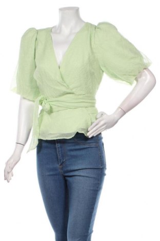 Γυναικεία μπλούζα Gina Tricot, Μέγεθος M, Χρώμα Πράσινο, Πολυεστέρας, Τιμή 12,16 €