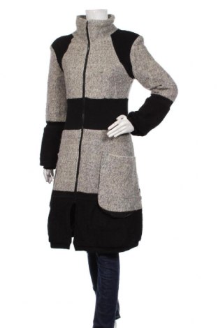 Дамско палто Lucy, Размер M, Цвят Многоцветен, Полиестер, Цена 133,35 лв.