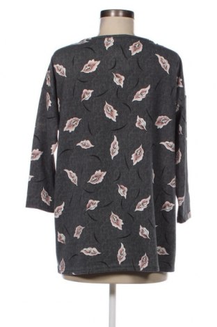 Γυναικεία μπλούζα ONLY Carmakoma, Μέγεθος S, Χρώμα Πολύχρωμο, Τιμή 2,04 €
