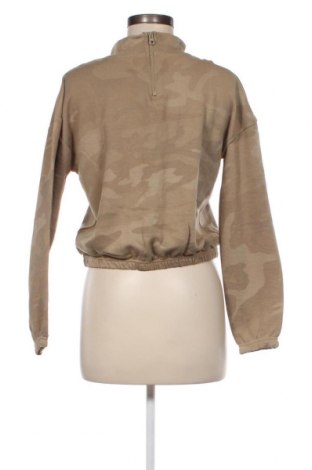 Damen Shirt Urban Classics, Größe S, Farbe Grün, Preis 3,97 €