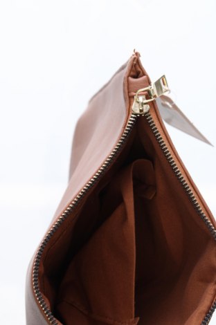Γυναικεία τσάντα Piazza Italia, Χρώμα Καφέ, Τιμή 15,98 €