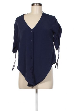 Γυναικείο πουκάμισο Jennyfer, Μέγεθος S, Χρώμα Μπλέ, Τιμή 2,30 €