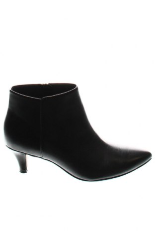 Dámské boty  Clarks, Velikost 39, Barva Černá, Cena  810,00 Kč