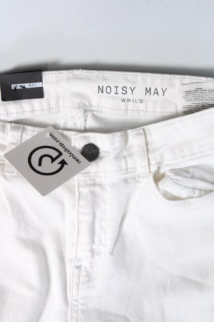 Damskie jeansy Noisy May, Rozmiar M, Kolor Biały, Cena 122,61 zł