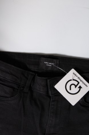 Dámske džínsy  Vero Moda, Veľkosť S, Farba Čierna, Cena  5,26 €