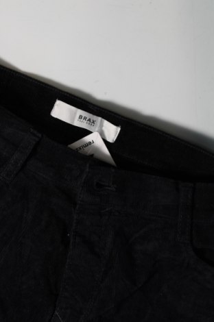 Дамски джинси Brax, Размер M, Цвят Син, Цена 4,90 лв.