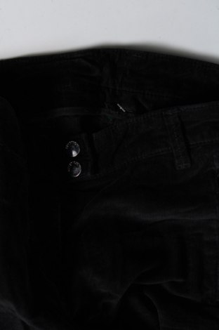Pantaloni de velvet de femei United Colors Of Benetton, Mărime XS, Culoare Negru, Preț 12,40 Lei