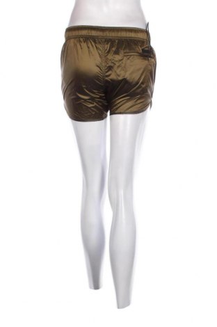 Γυναικείο κοντό παντελόνι, Μέγεθος M, Χρώμα Πράσινο, Τιμή 4,15 €