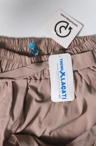 Pantaloni scurți de femei, Mărime S, Culoare Gri, Preț 21,41 Lei