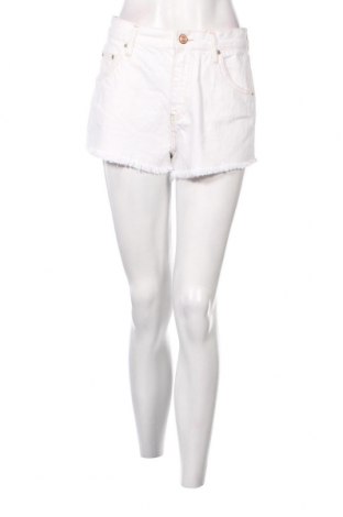Damen Shorts BDG, Größe M, Farbe Weiß, Preis 37,11 €